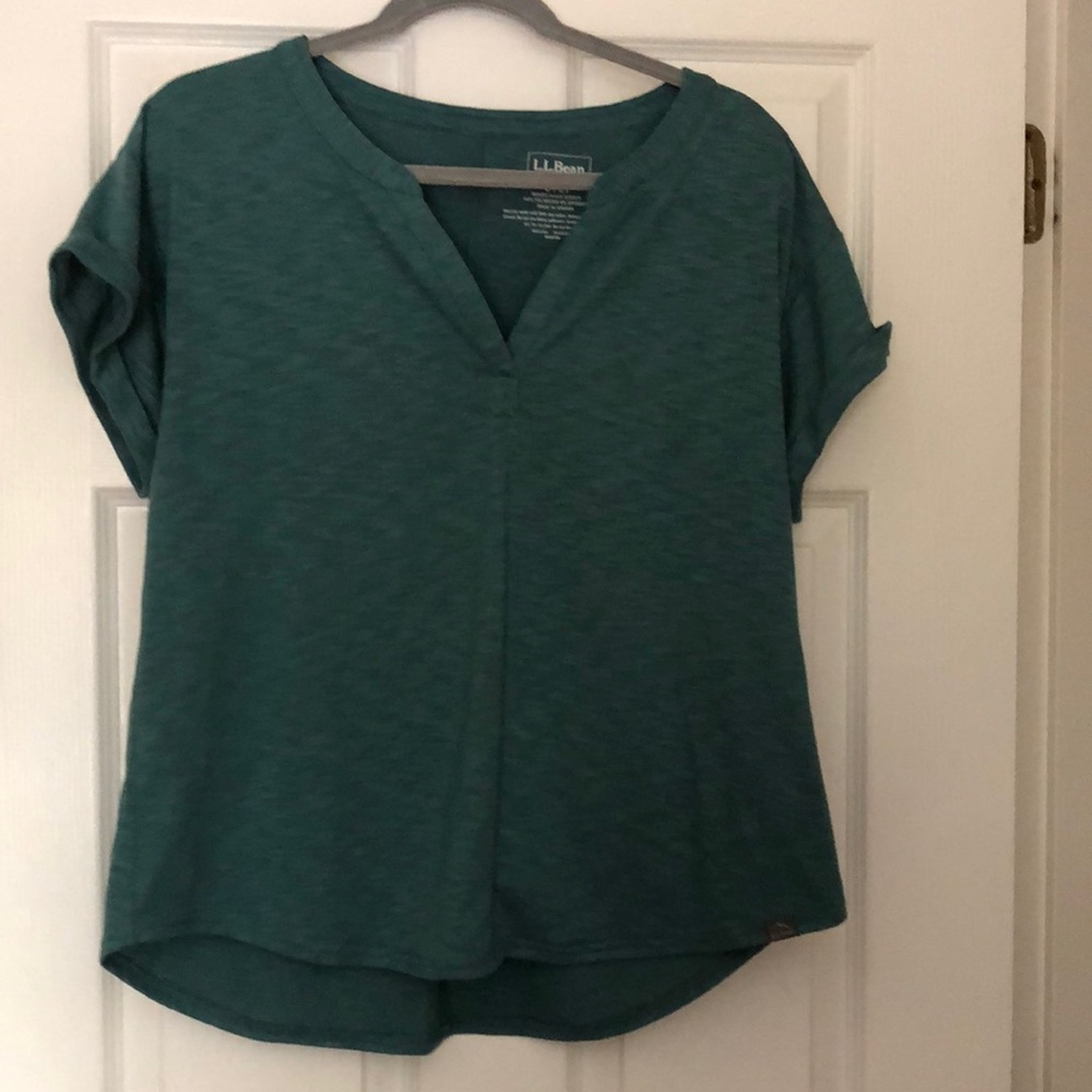 L.L. Bean Streamside Tee size Petite L